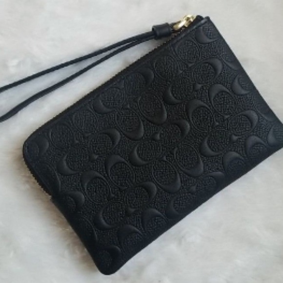 Coach wristlet - Picture 2 of 4